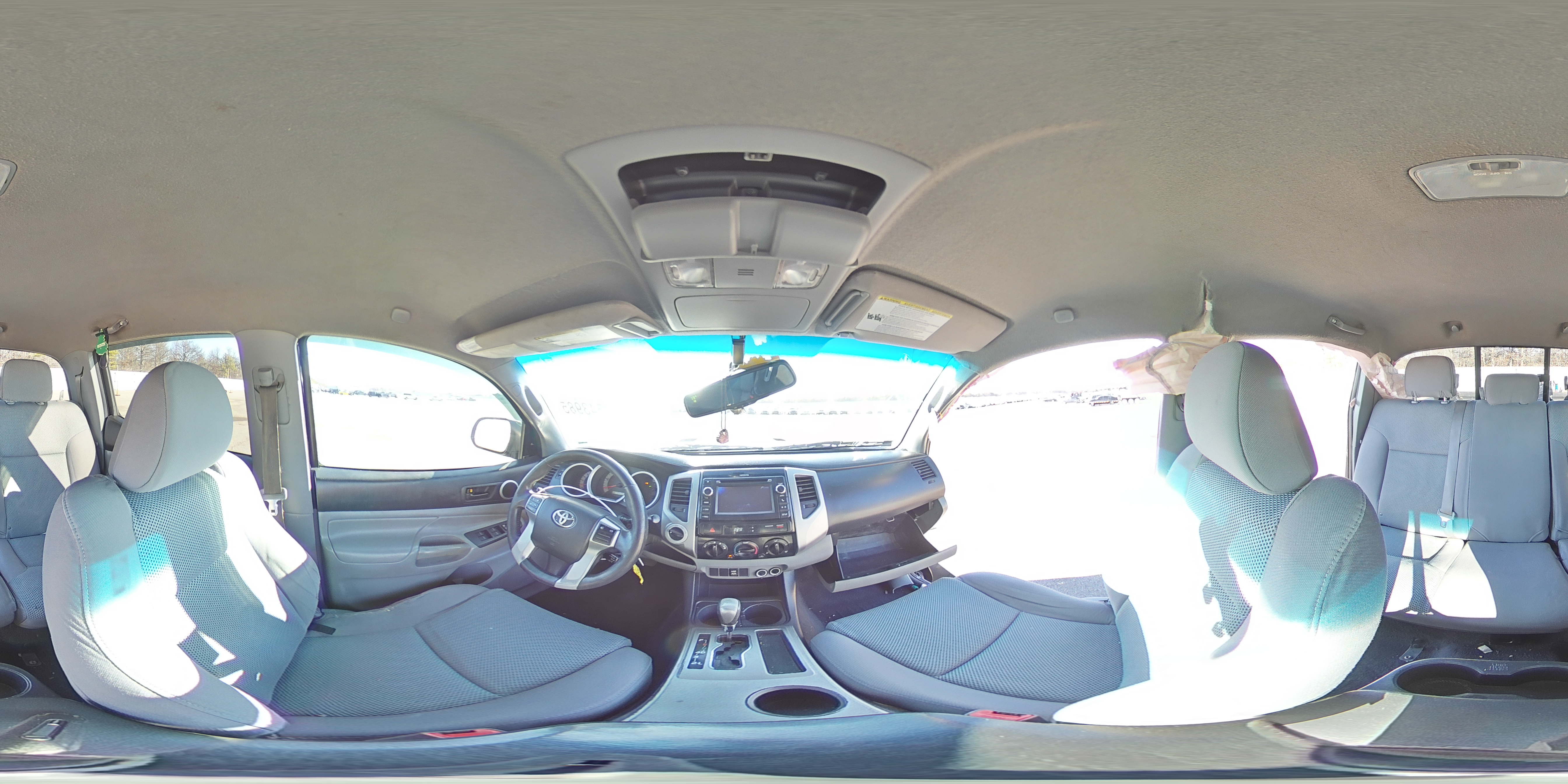2013 Toyota Tacoma - Image 13