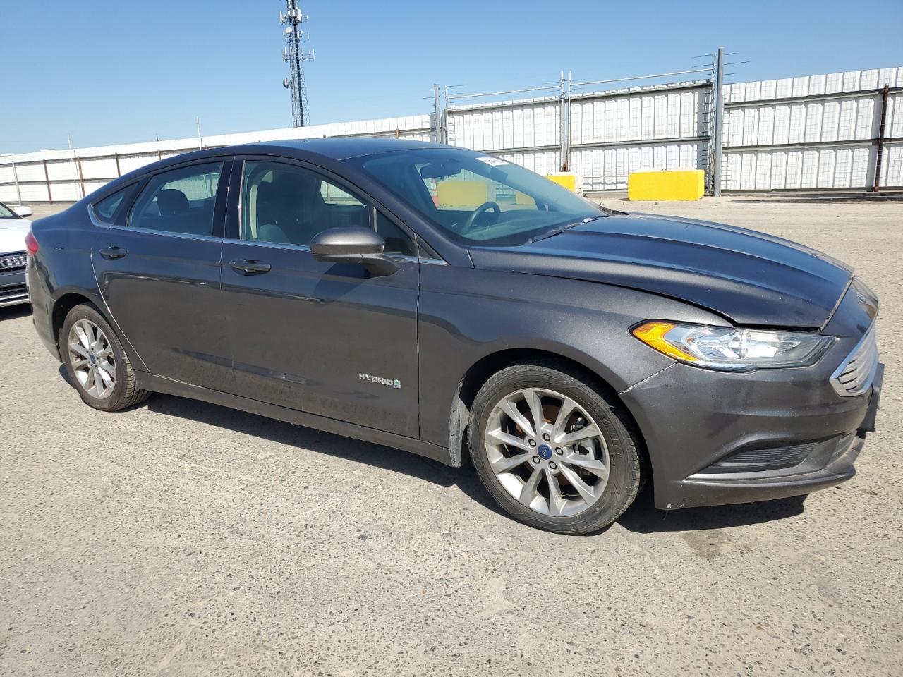 3FA6P0LU2HR386233 FORD FUSION 2017