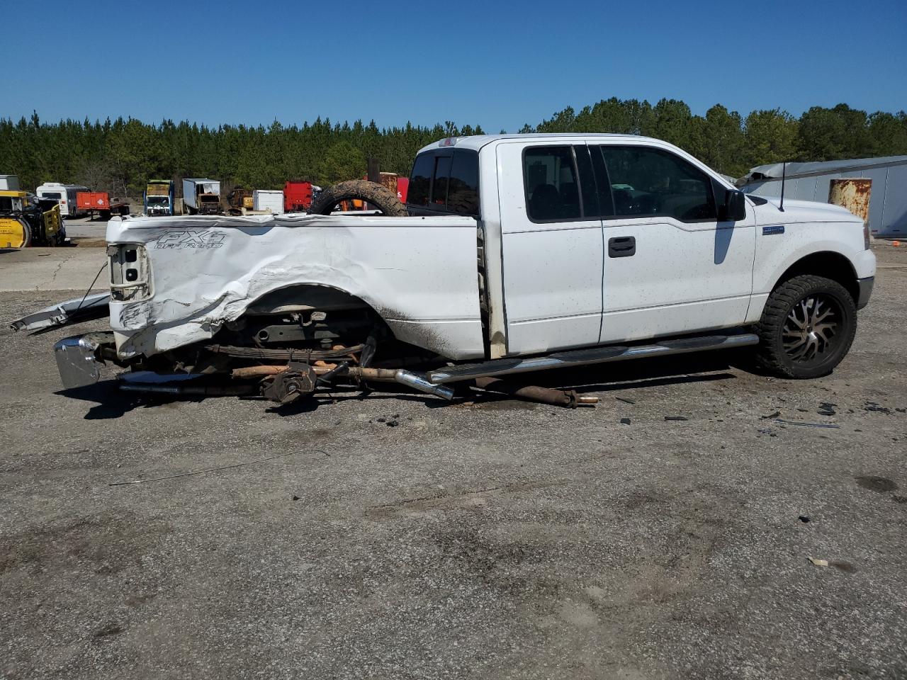 2004 Ford F-150 - Image 3