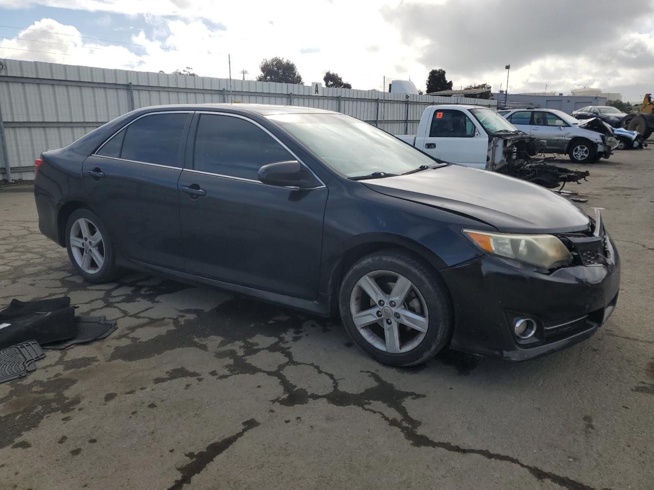 2013 Toyota Camry - Image 4