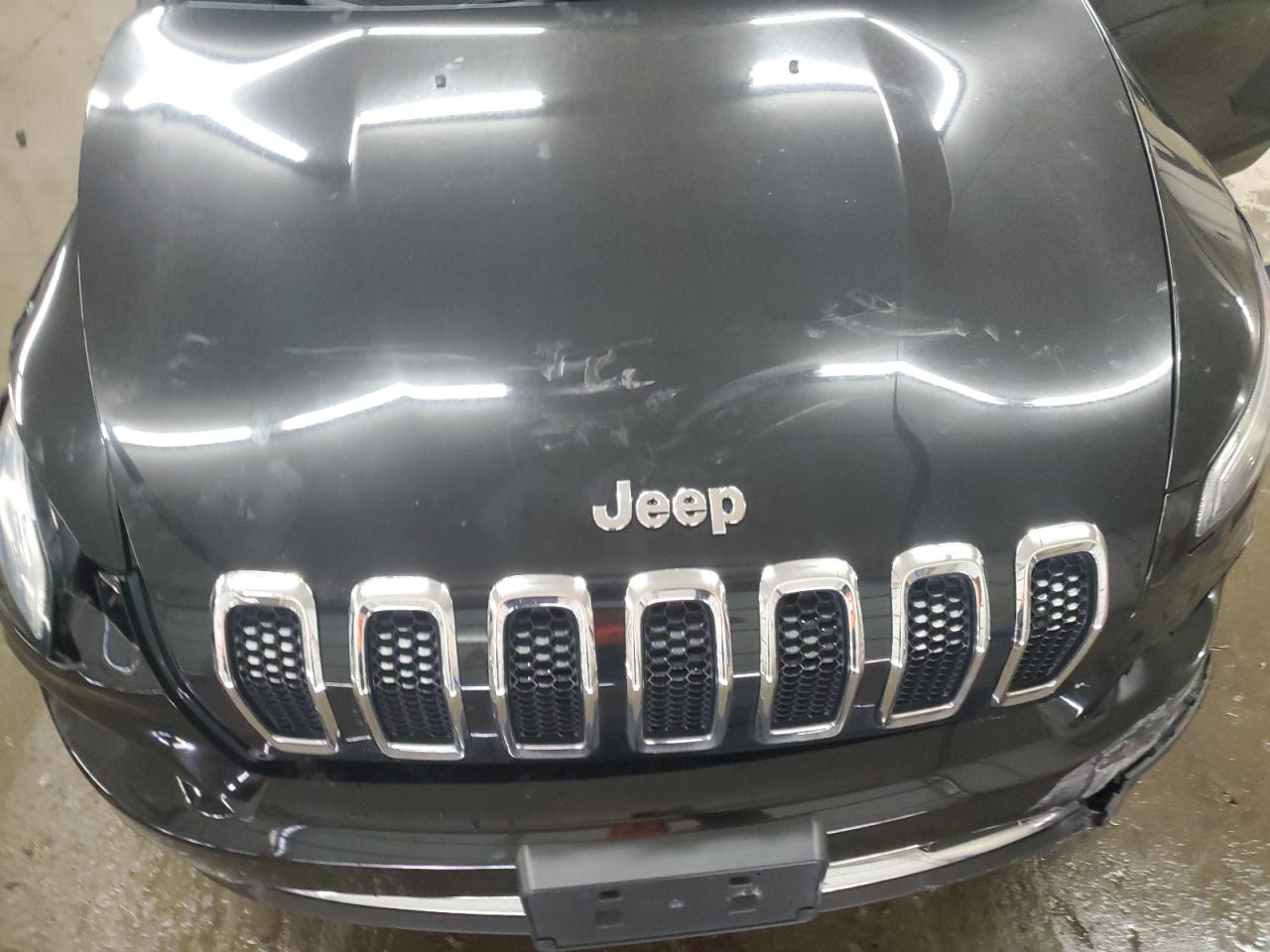 2015 Jeep Grand Cherokee - Image 12