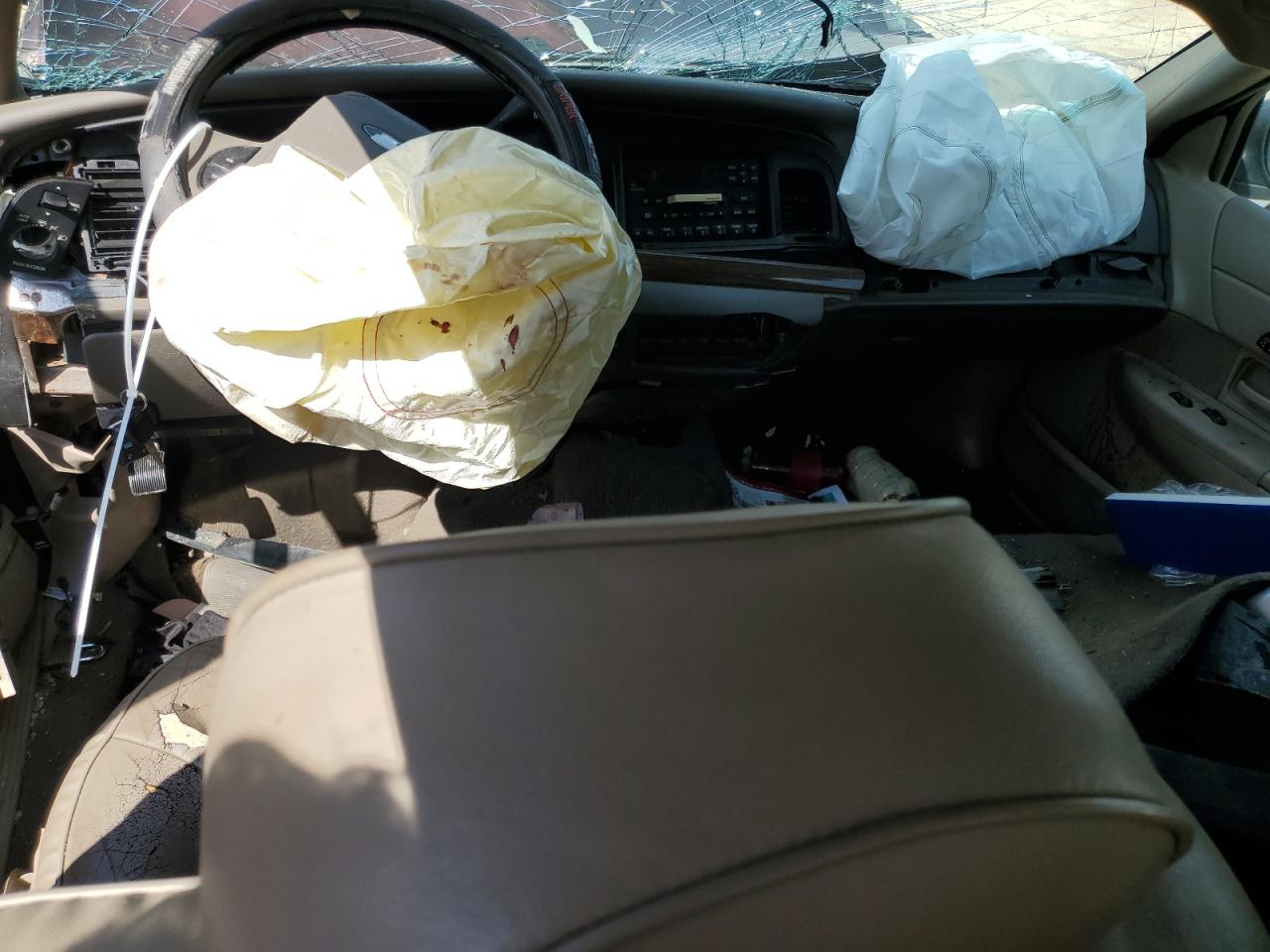 2001 Ford Crown Victoria Lx VIN: 2FAFP74W31X189359 Lot: 49348255