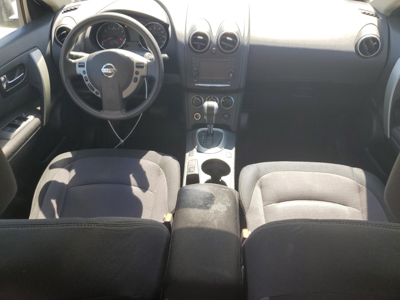 2013 Nissan Rogue - Image 8