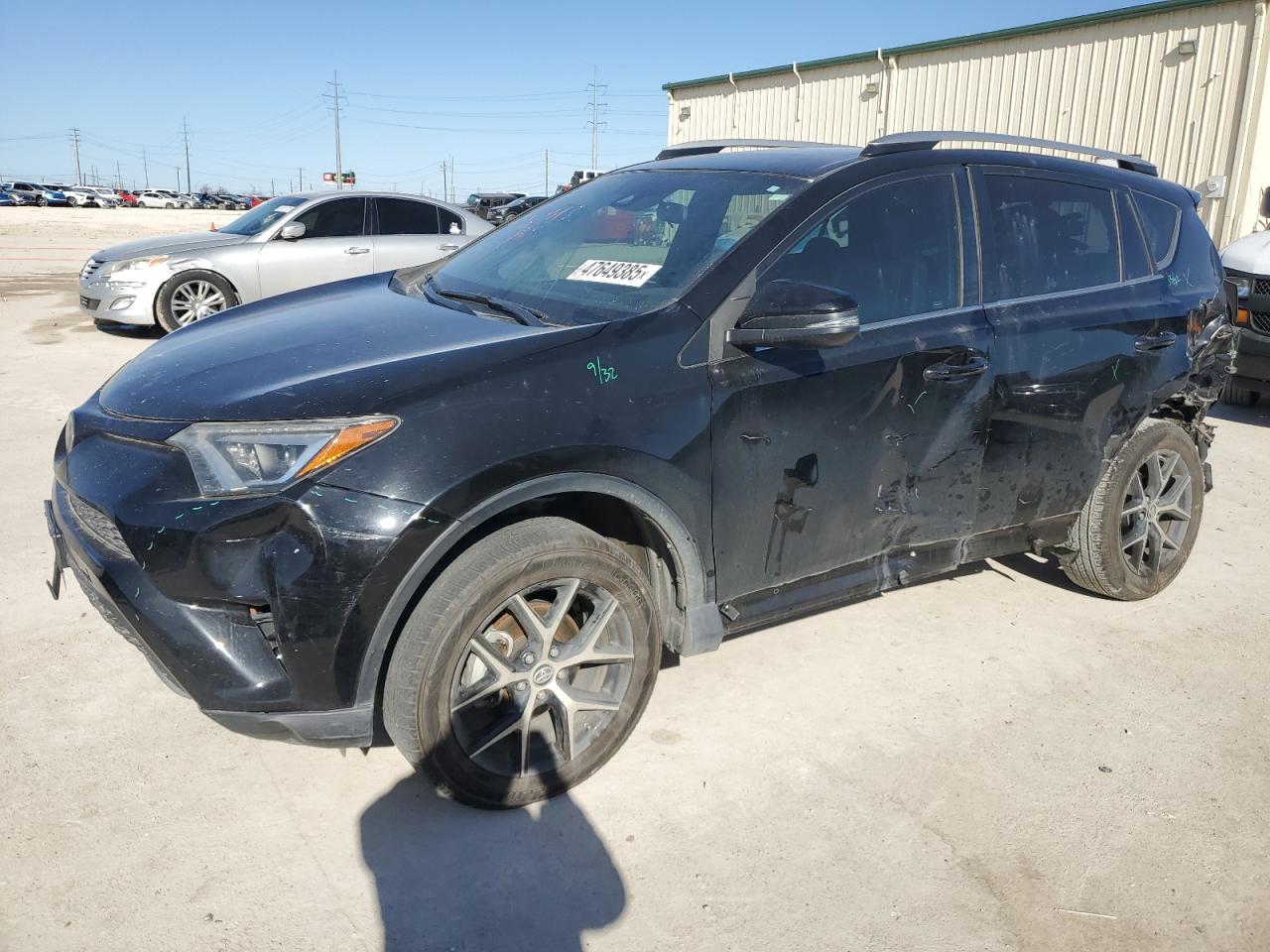 2017 Toyota RAV 4 - Image 1