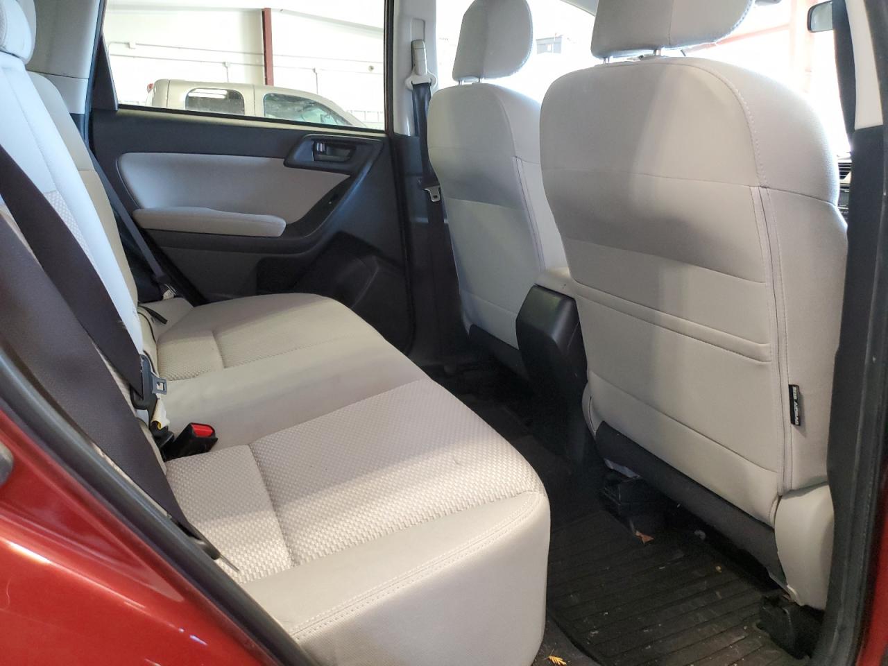 2015 Subaru Forester - Image 11