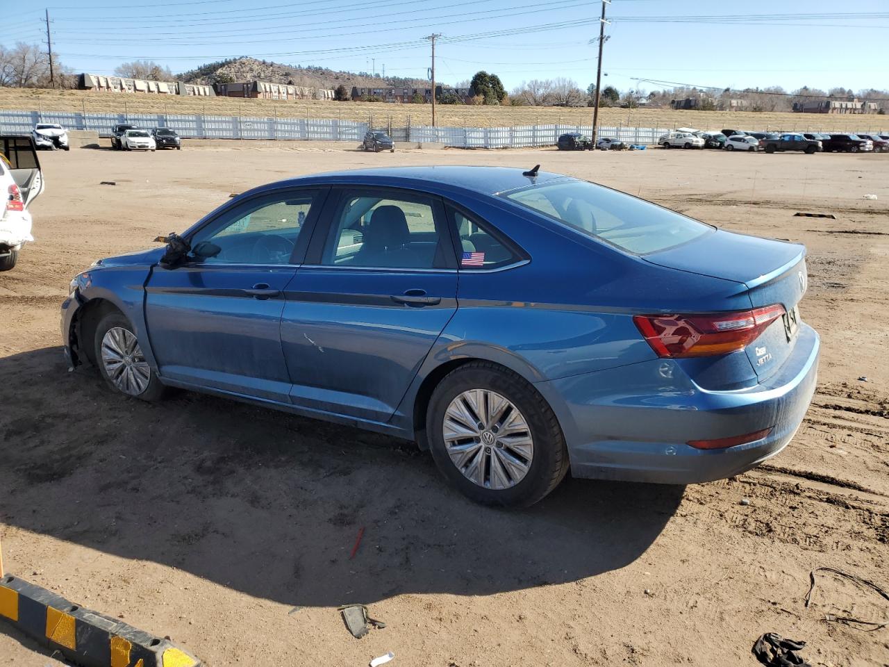 2019 Volkswagen Jetta - Image 2