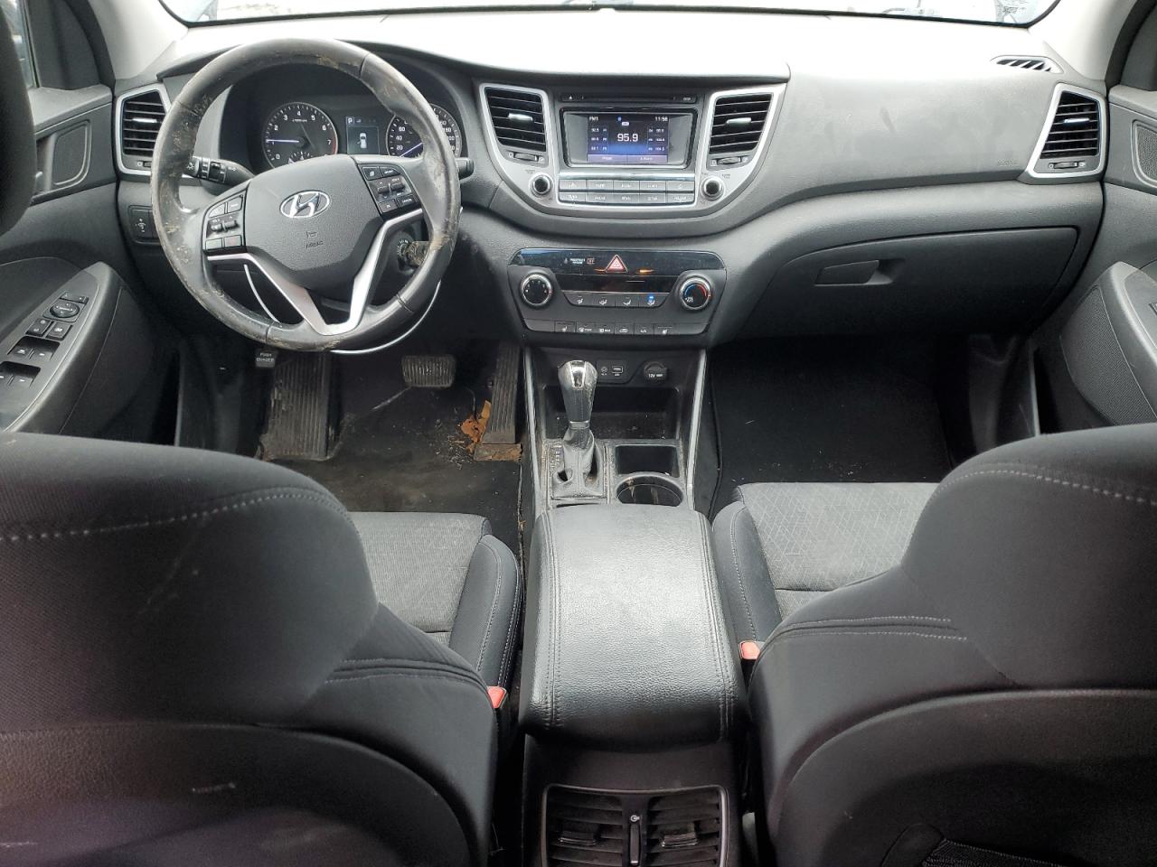 2016 Hyundai Tucson - Image 8