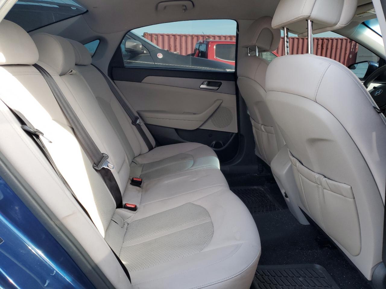 2015 Hyundai Sonata - Image 10