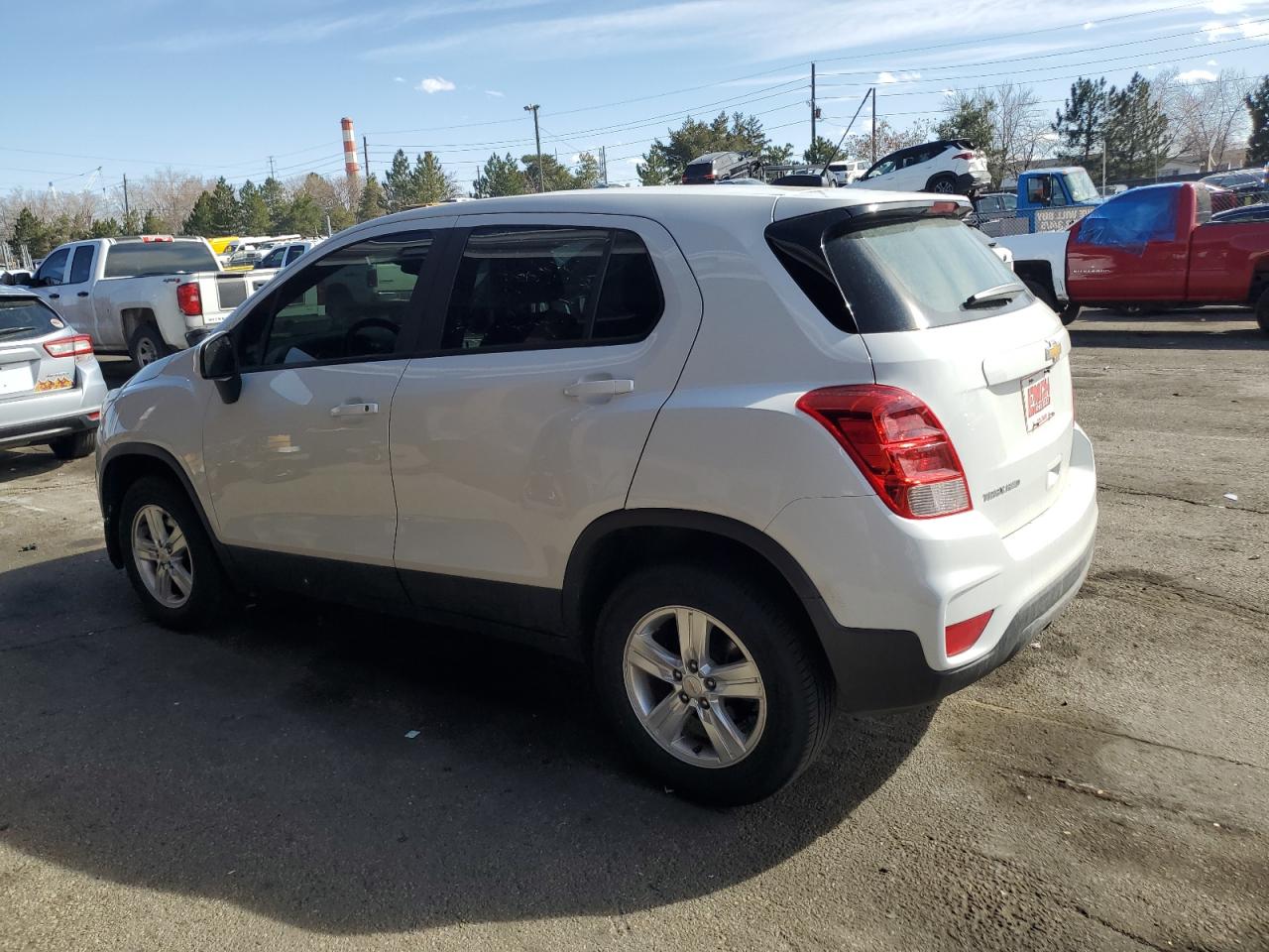 KL7CJNSB4JB612890 CHEVROLET TRAX 2018