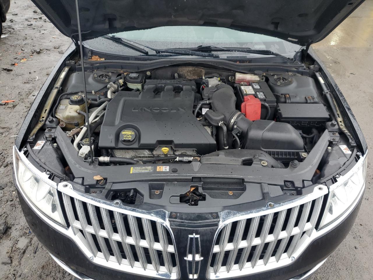 2010 Lincoln MKZ - Image 11