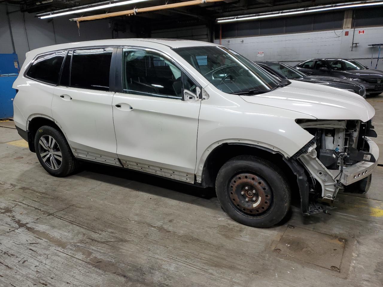 5FNYF6H5XHB099976 HONDA PILOT 2017