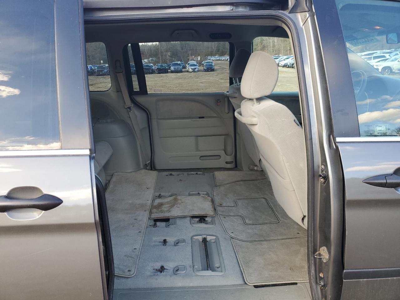 2007 Honda Odyssey - Image 11