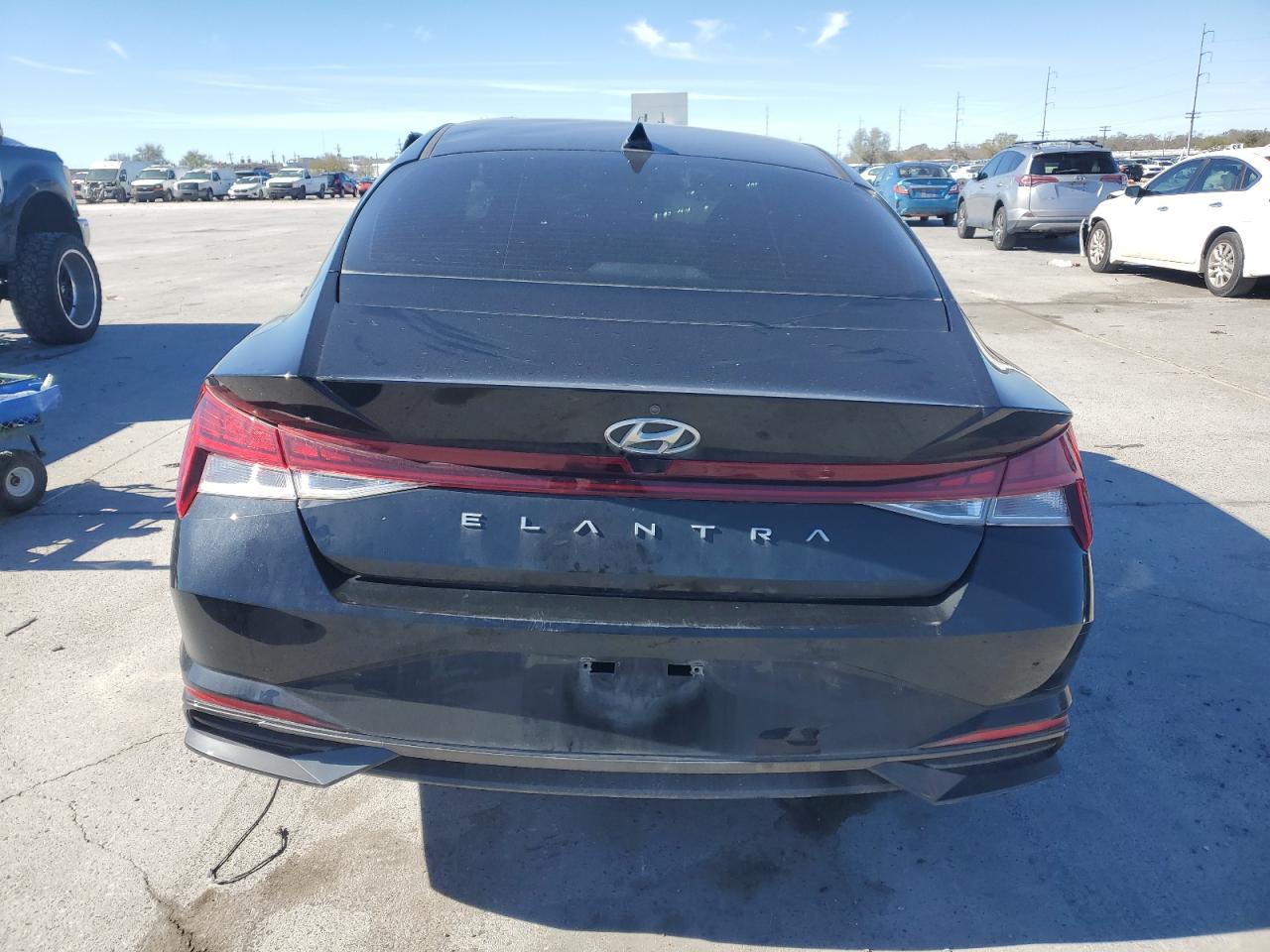 2021 Hyundai Elantra - Image 6