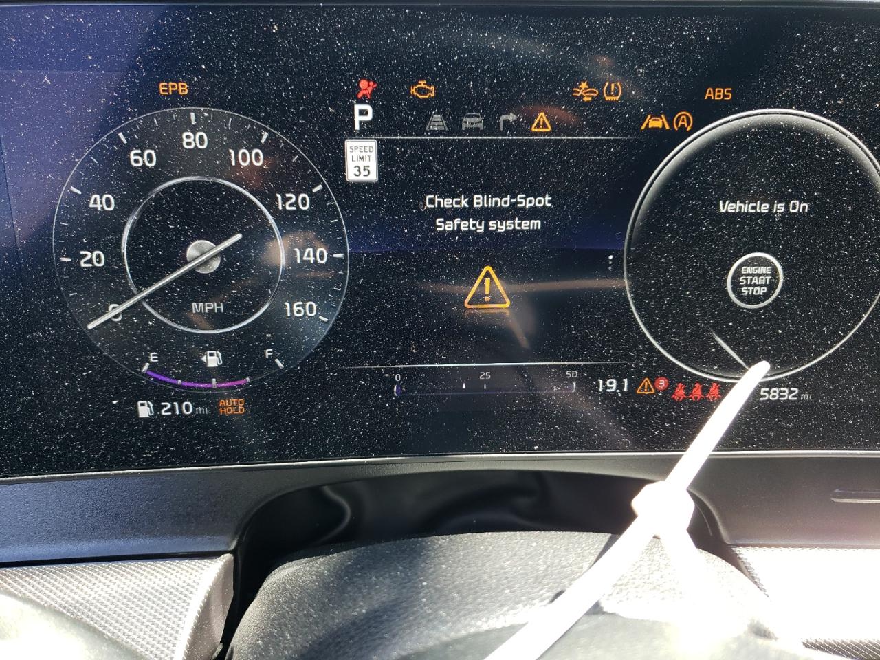 2024 Kia Sportage - Image 9