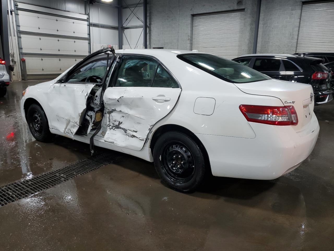 2010 Toyota Camry - Image 2