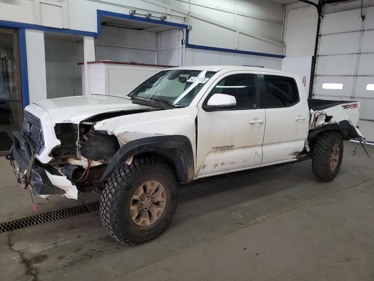 5TFCZ5ANXJX143461 TOYOTA TACOMA 2018
