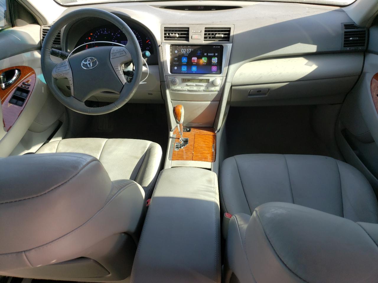 2010 Toyota Camry - Image 8