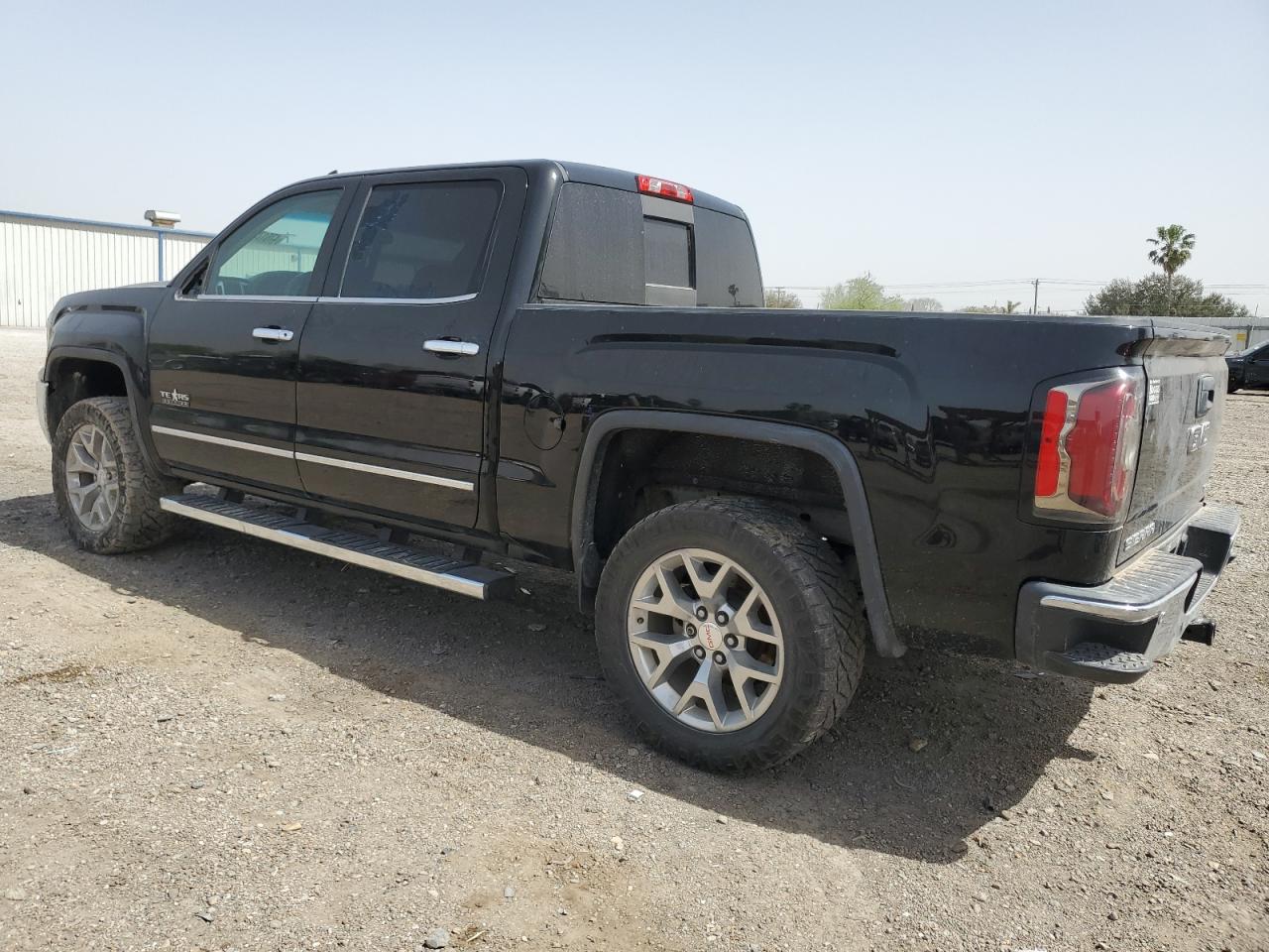 2018 GMC Sierra - Image 2
