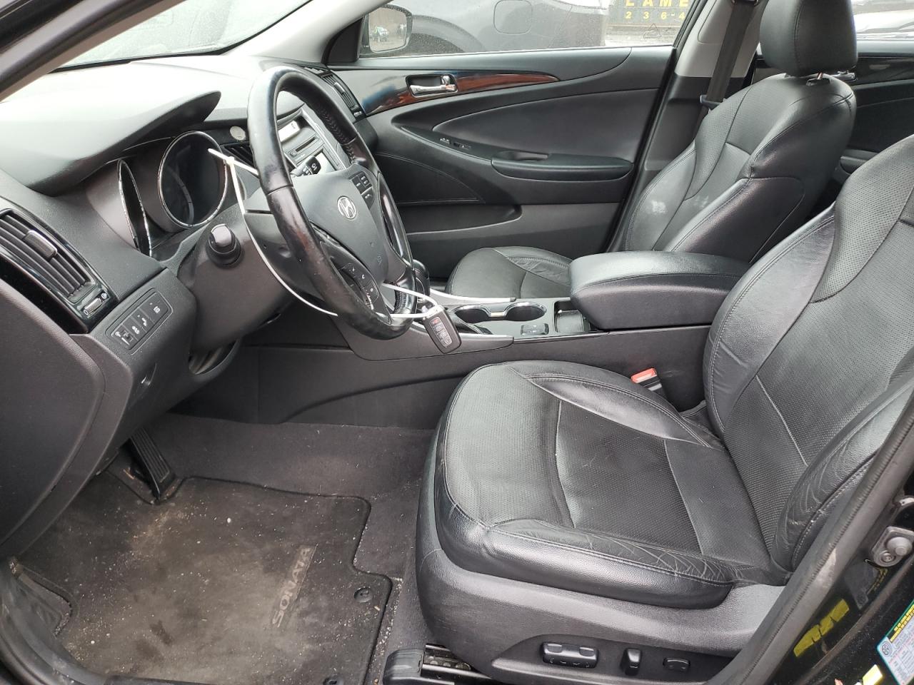 2014 Hyundai Sonata - Image 7