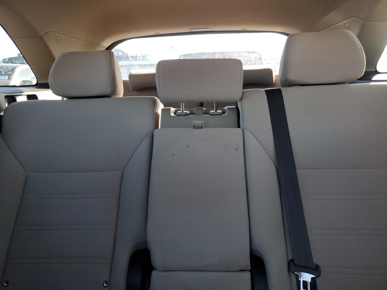 2017 Kia Sorento - Image 10