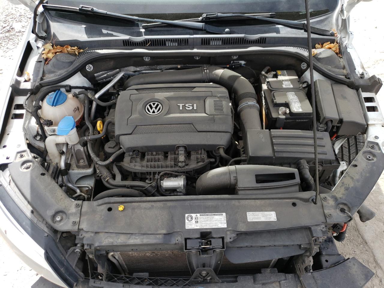 2015 Volkswagen Jetta - Image 11