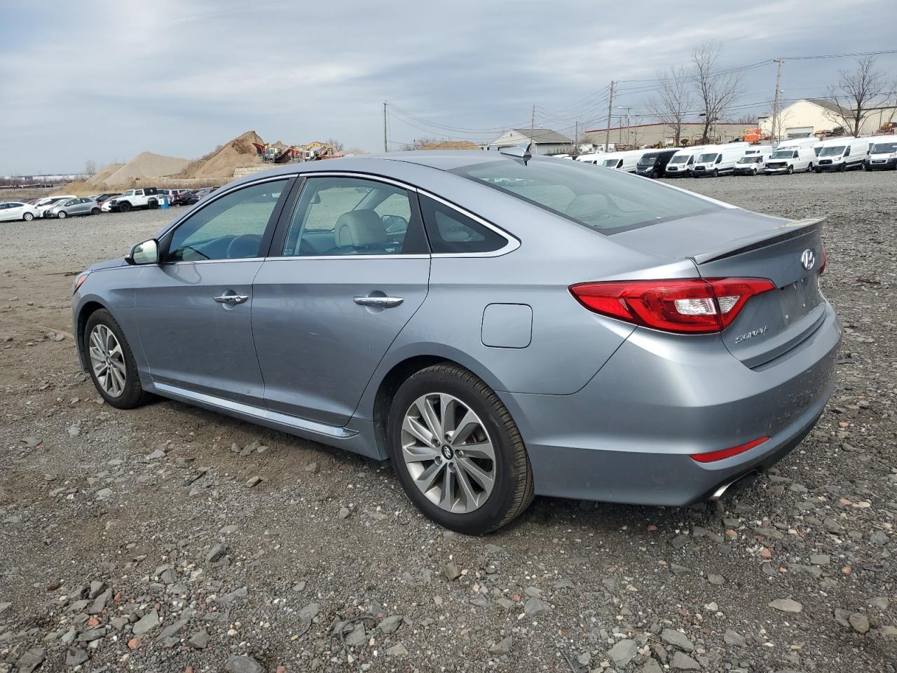 2017 Hyundai Sonata - Image 2