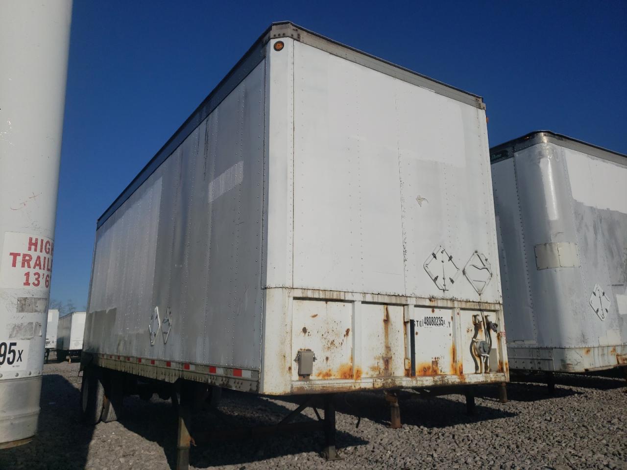 Lebanon, TN에서 판매 중인 1996 Monon 28 Dry Van Trailer - Minor Dent/Scratches
