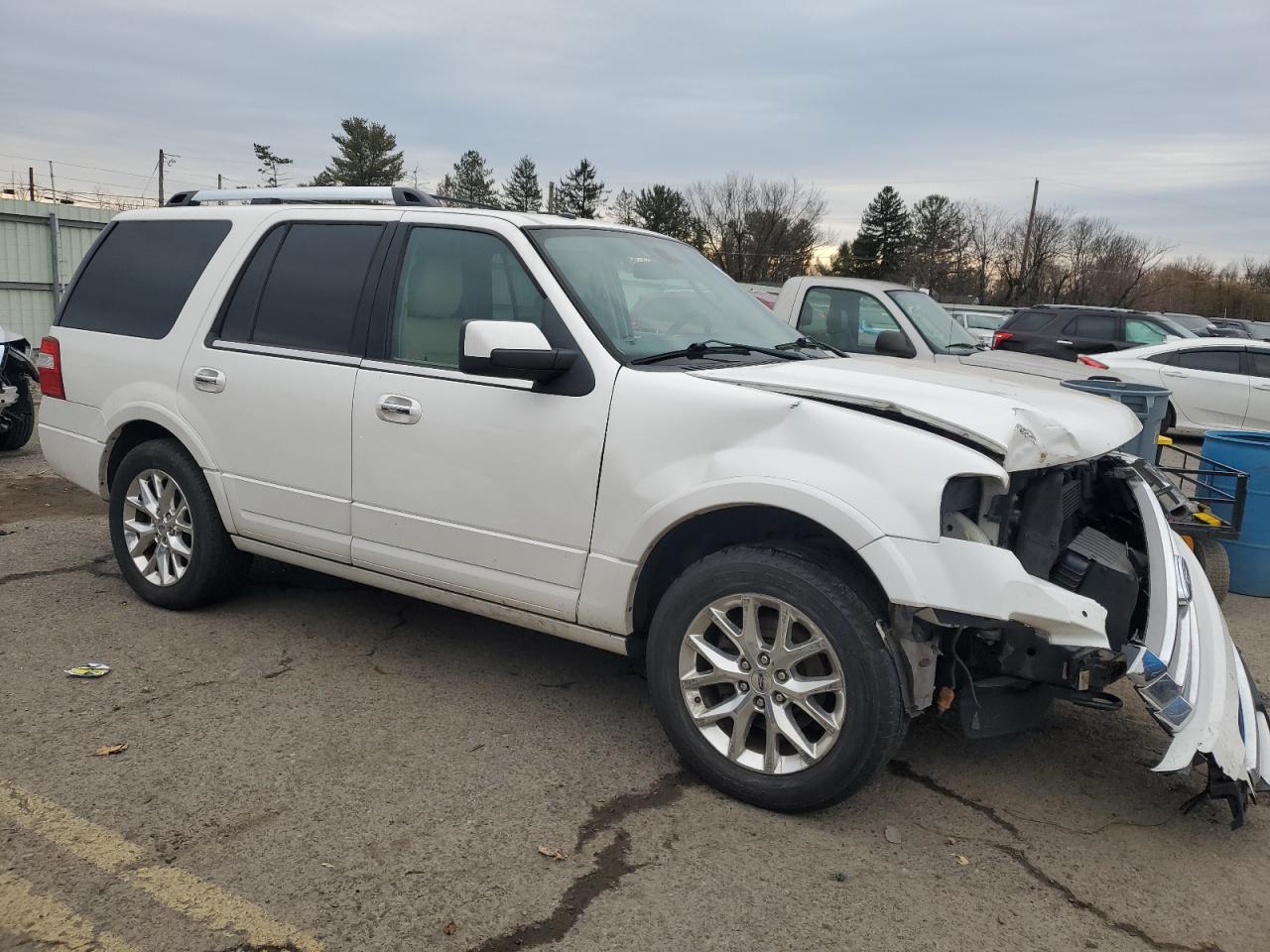 2015 Ford Expedition - Image 4