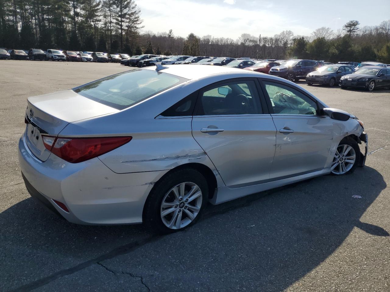 2014 Hyundai Sonata - Image 3