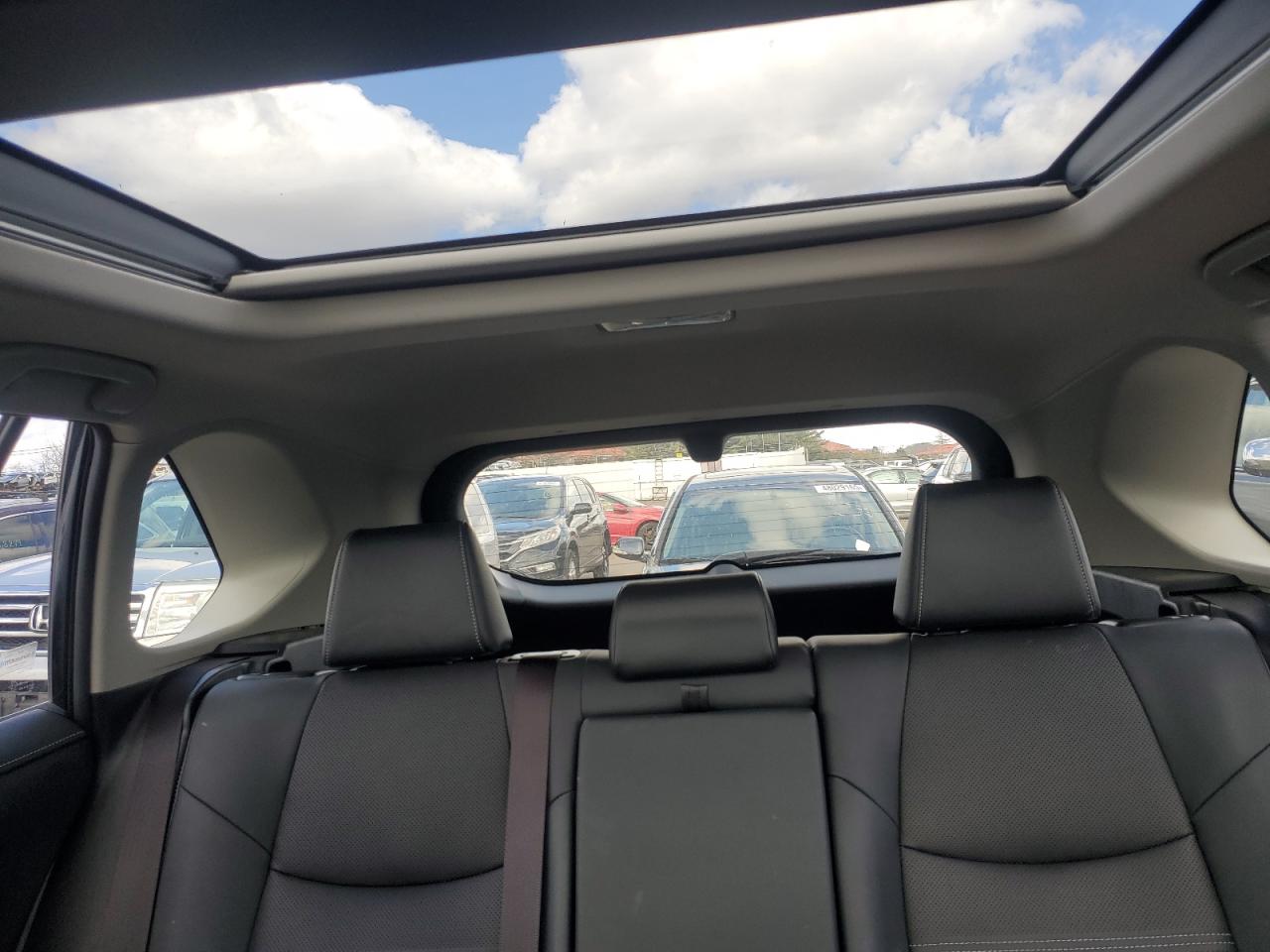 2020 Toyota RAV 4 - Image 10