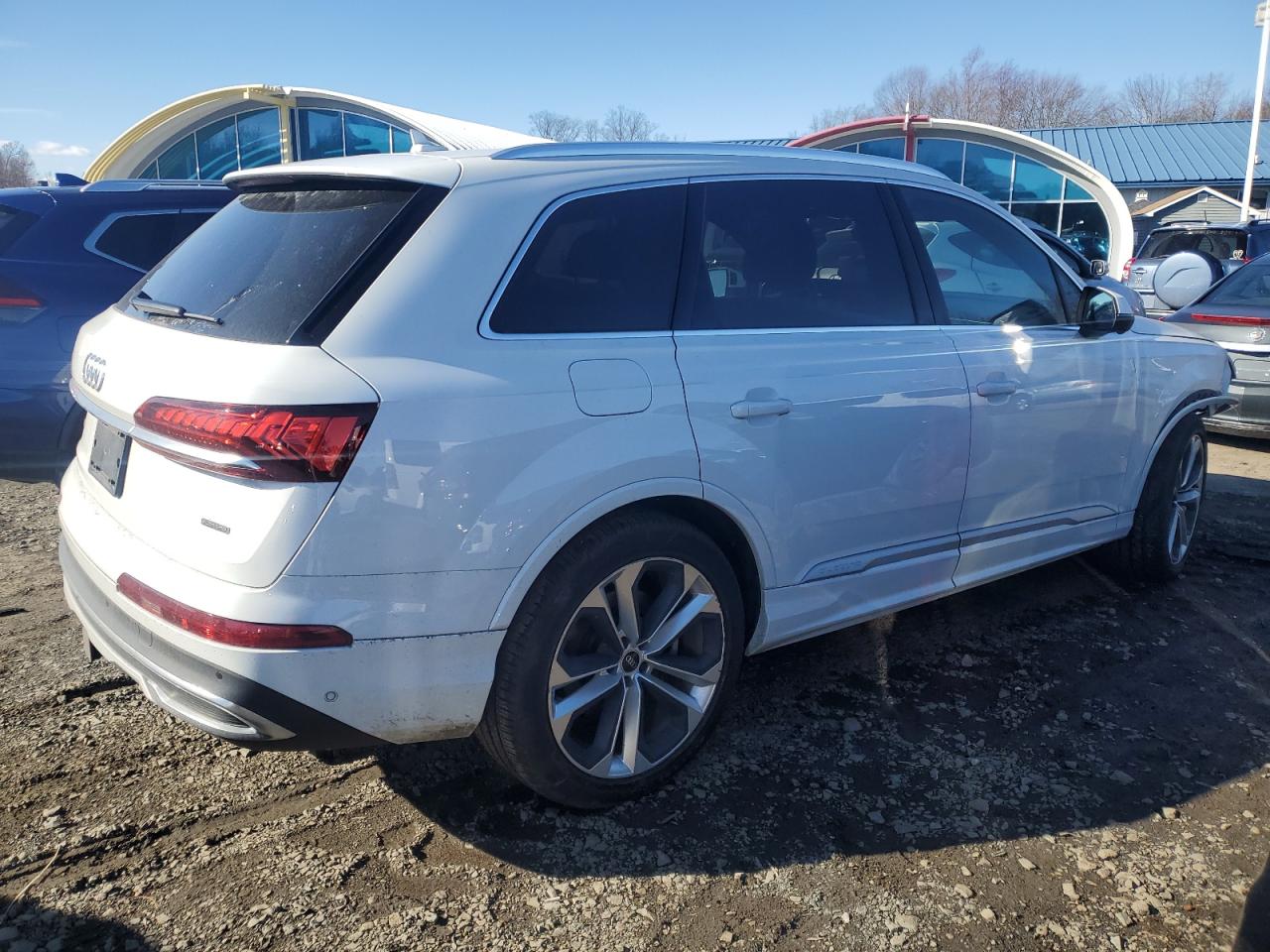 2021 Audi Q7 - Image 3