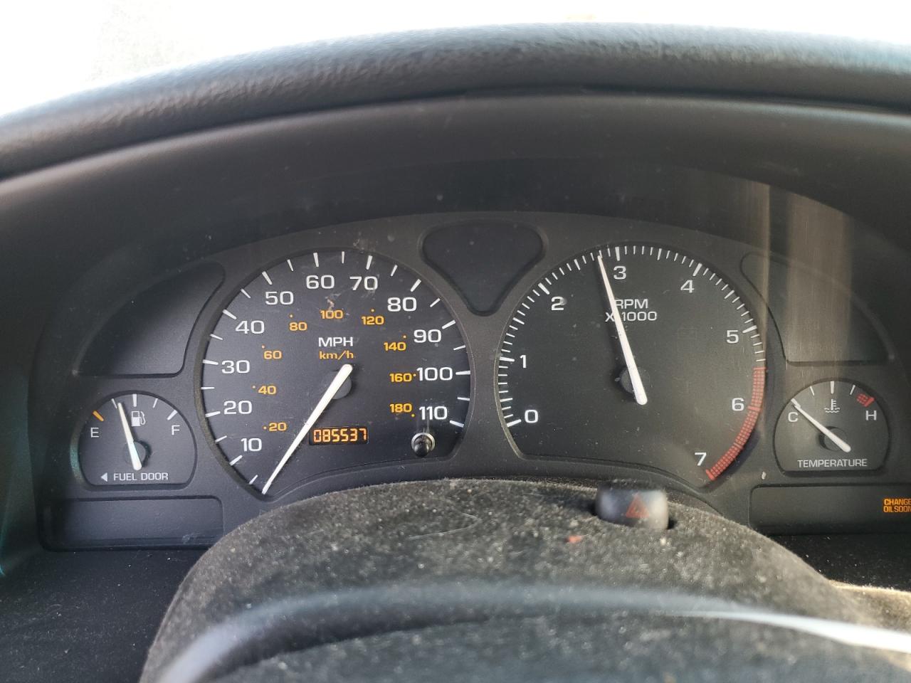 2002 Saturn SL - Image 9