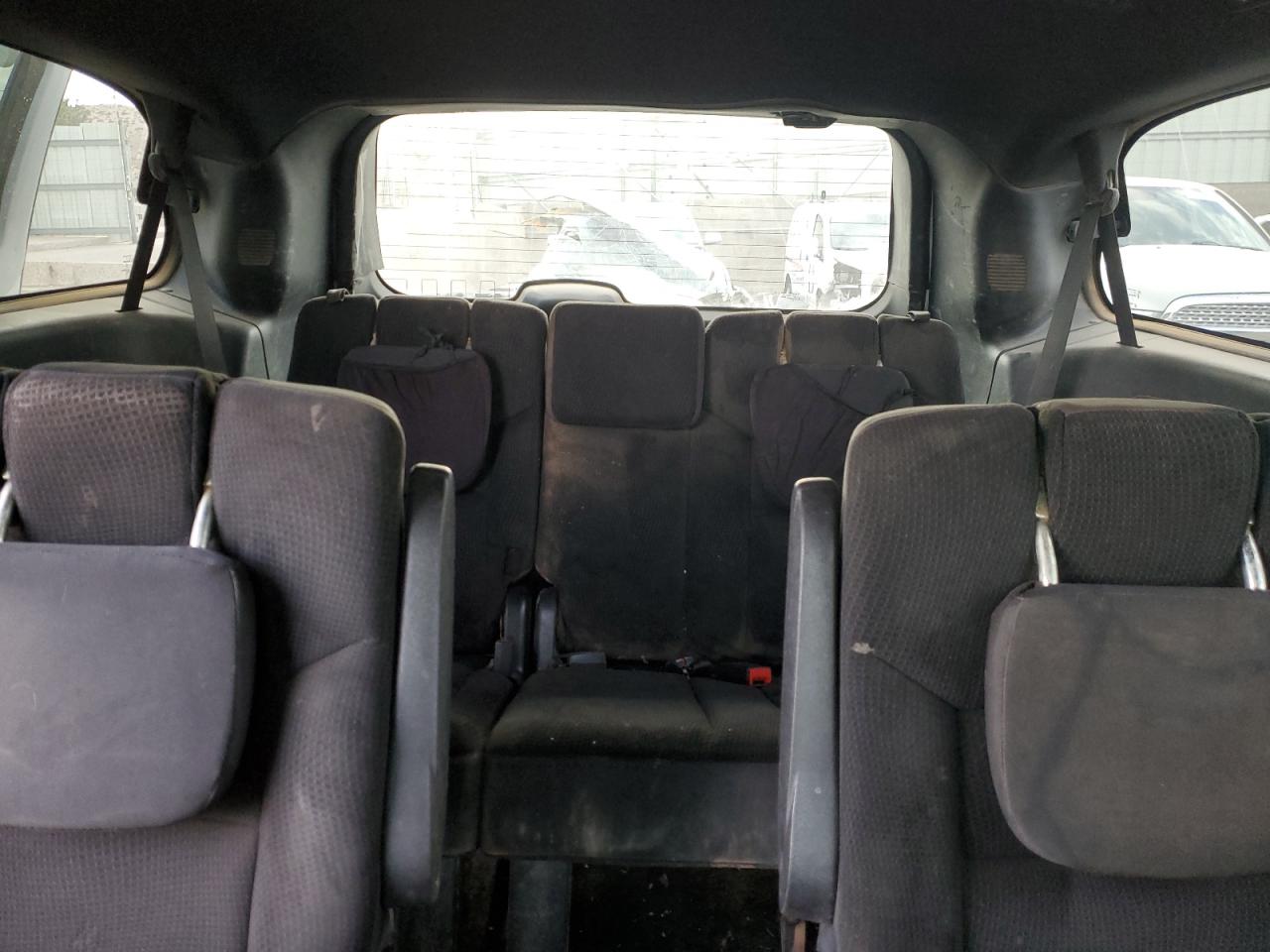 2018 Dodge Caravan - Image 10