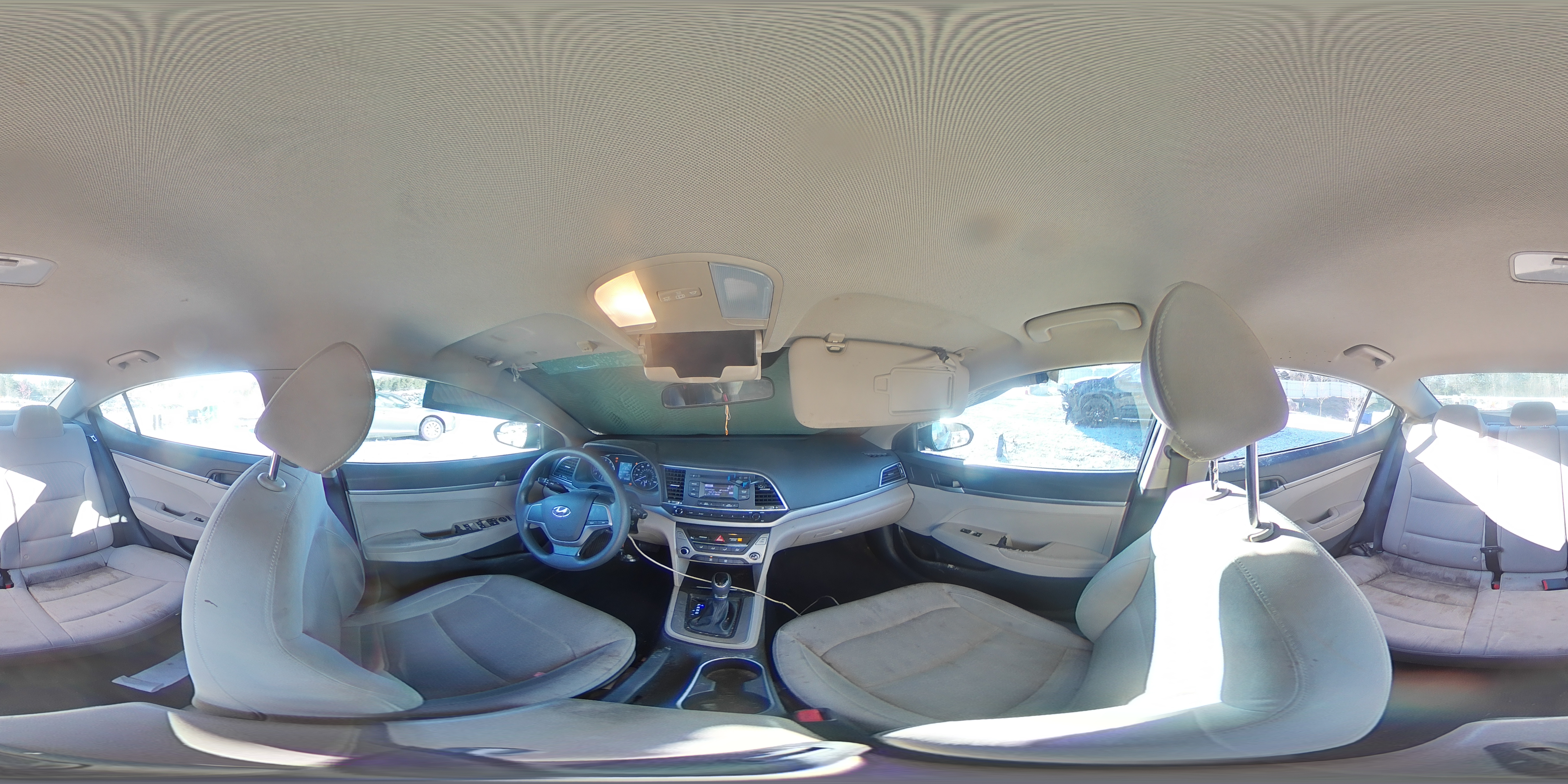 2017 Hyundai Elantra - Image 12