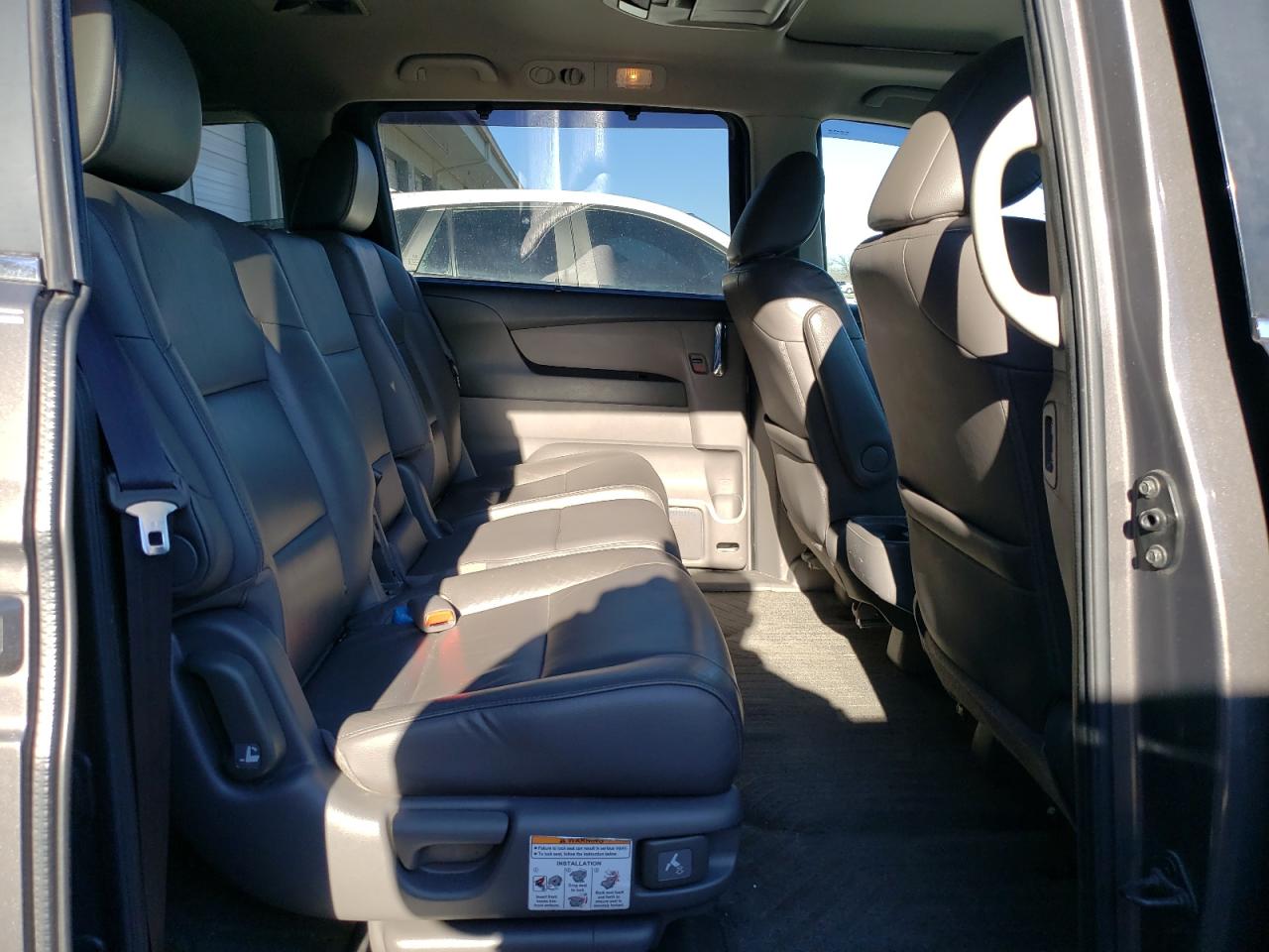 2015 Honda Odyssey - Image 11