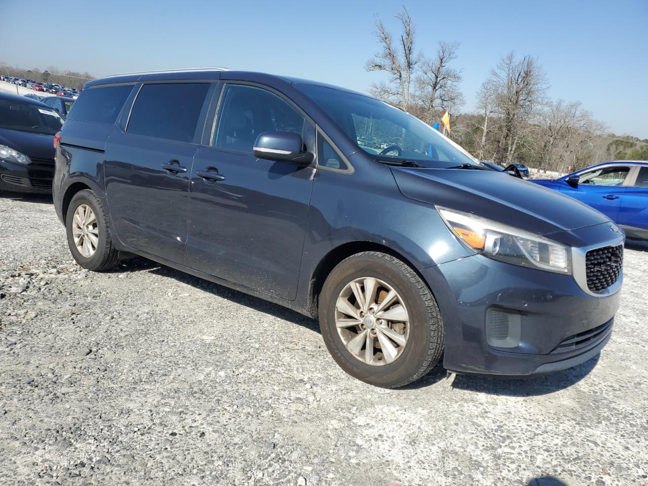 2017 Kia Sedona - Image 4