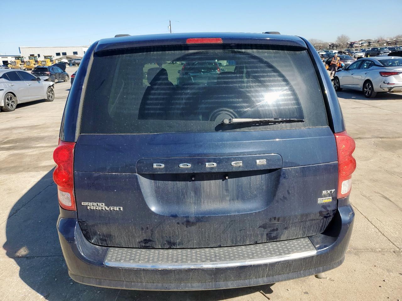 2014 Dodge Caravan - Image 6