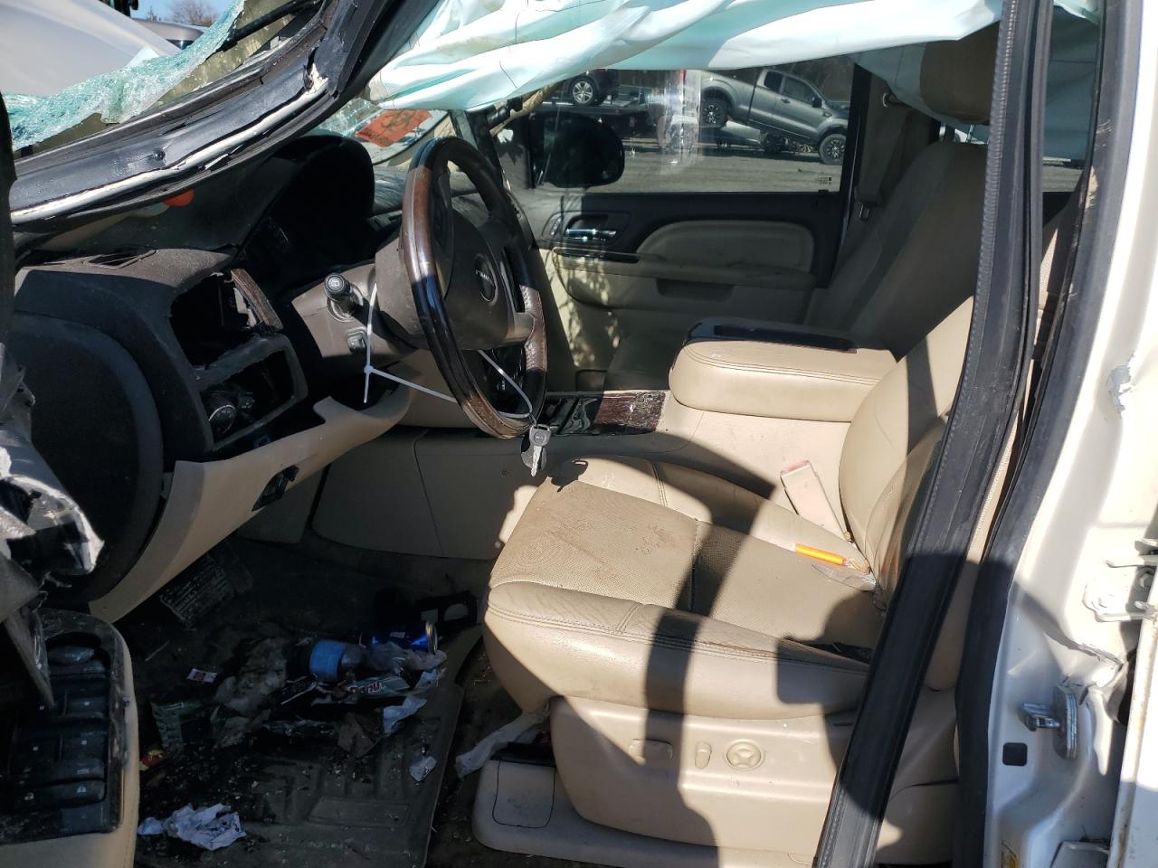 2013 GMC Yukon - Image 7