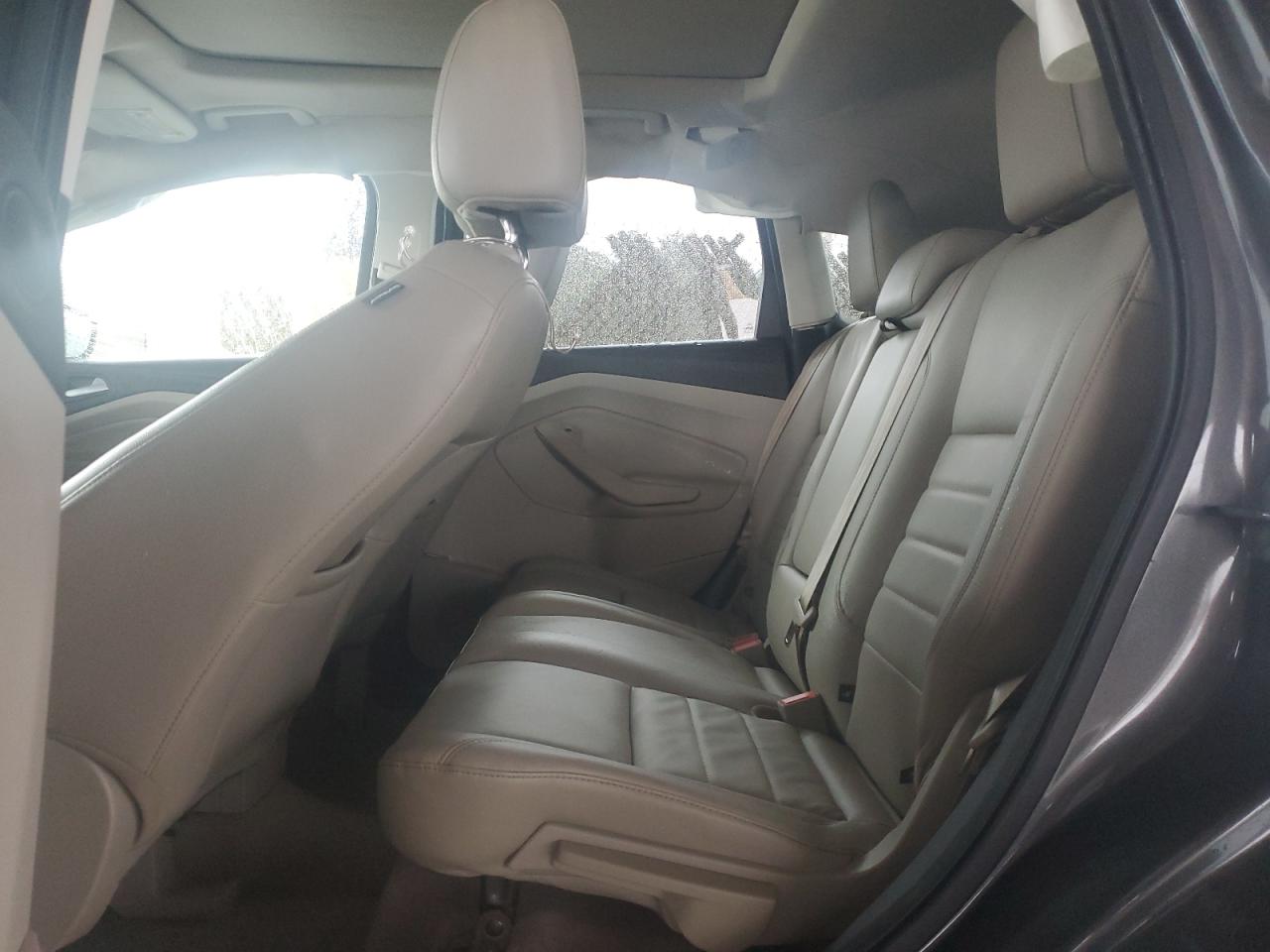 2015 Ford Escape - Image 11