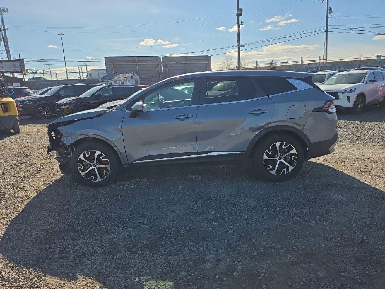 2023 Kia Sportage - Image 13