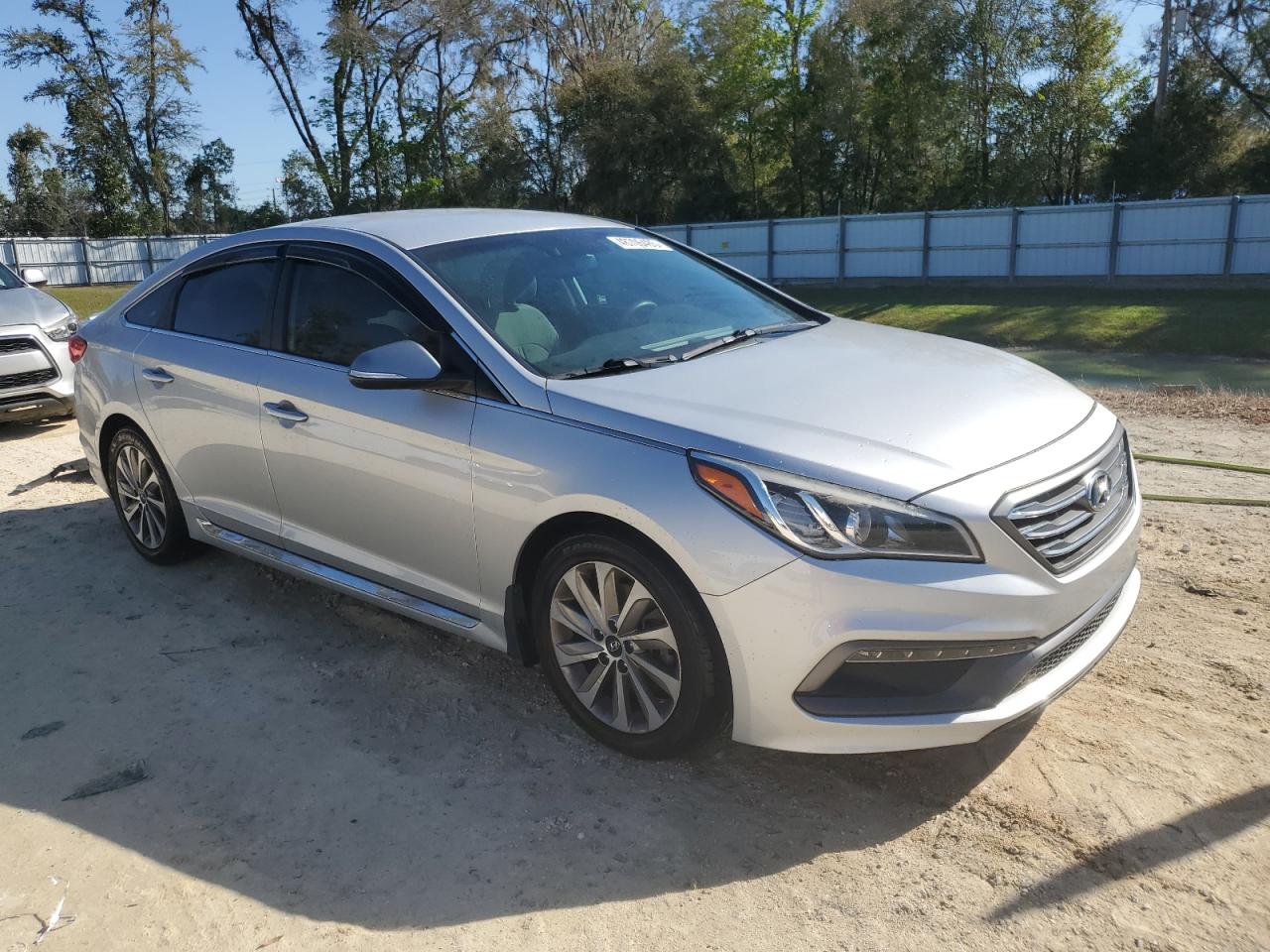 2017 Hyundai Sonata - Image 4