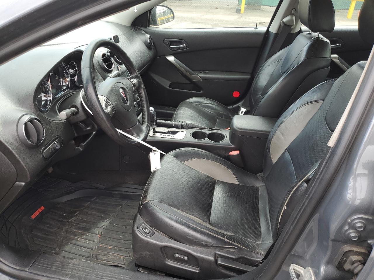 2009 Pontiac G6 - Image 7