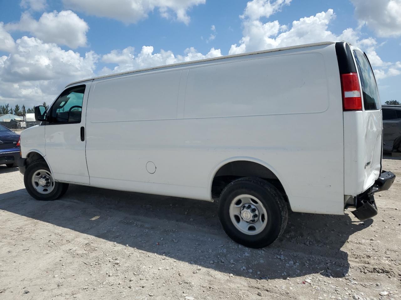 1GCWGBFP4K1336723 CHEVROLET EXPRESS 2019