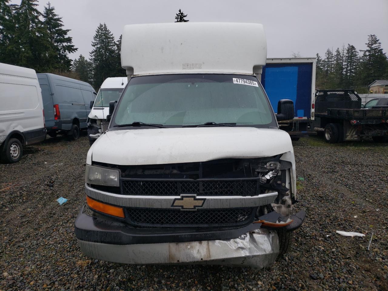 2014 Chevrolet Express - Image 5