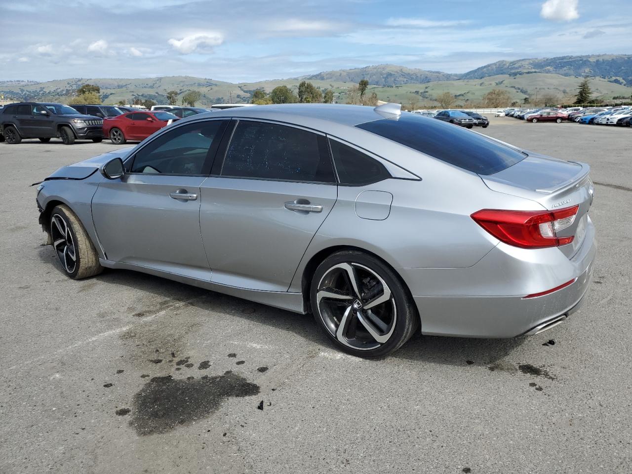 1HGCV1F30JA260725 HONDA ACCORD 2018