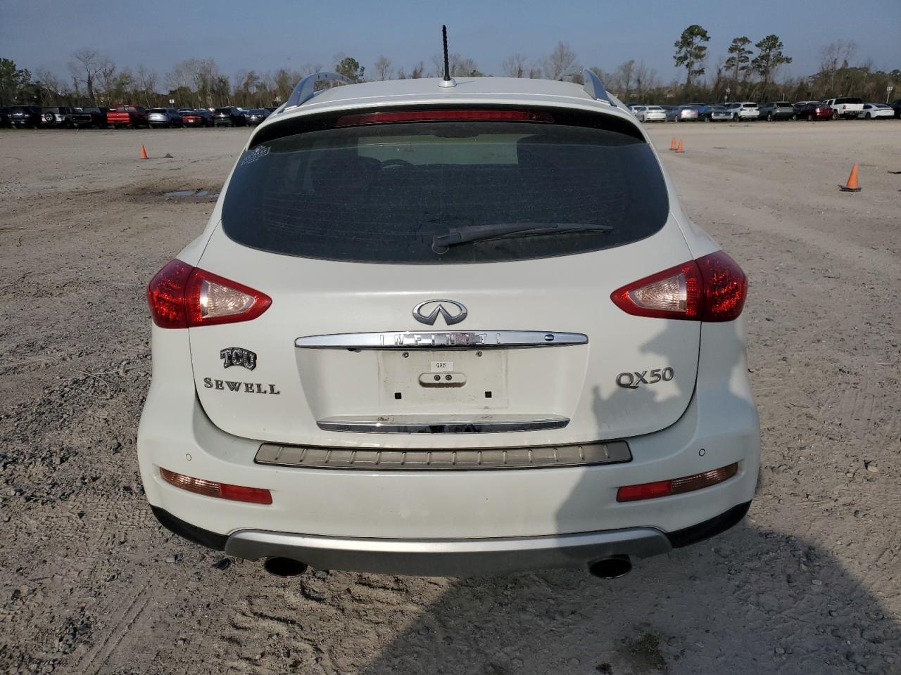 2016 Infiniti QX50 - Image 6