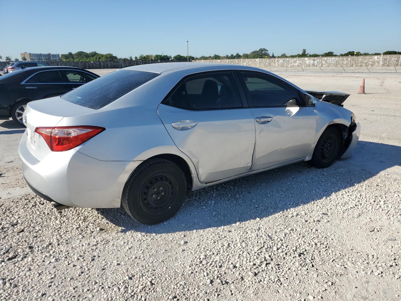 2T1BURHE6JC044111 TOYOTA COROLLA 2018