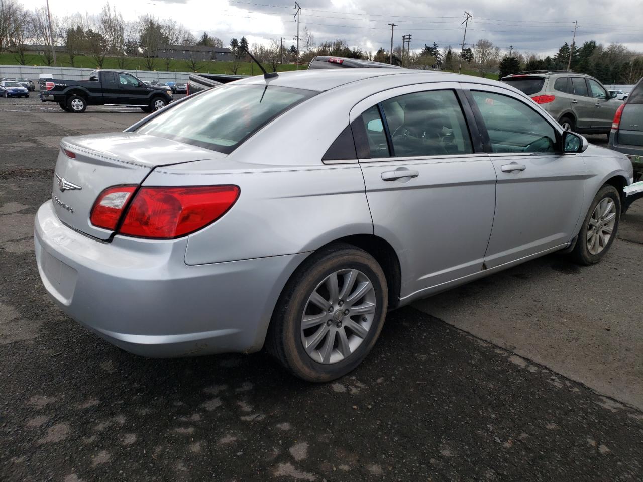 2010 Chrysler Sebring - Image 3