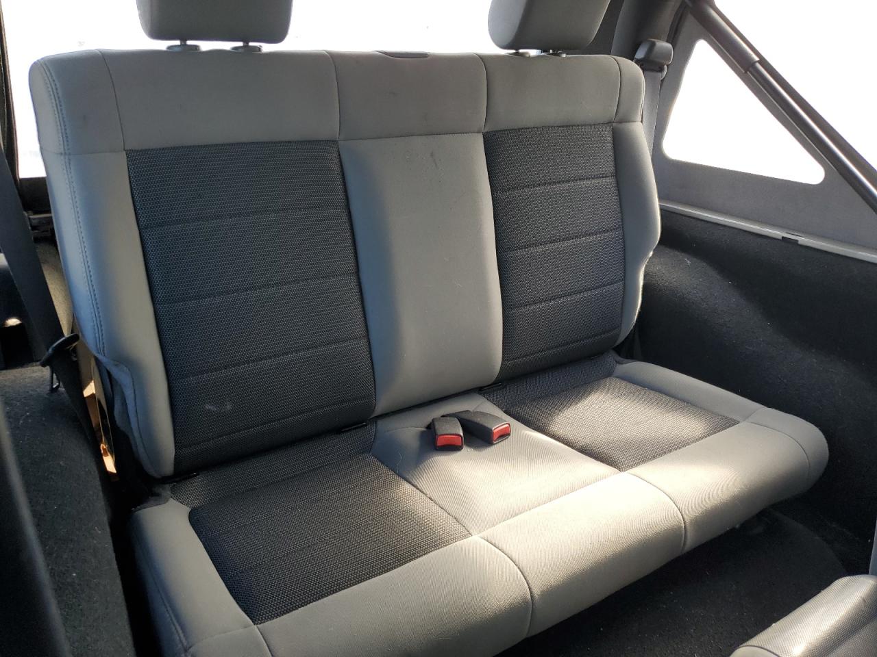2010 Jeep Wrangler - Image 10
