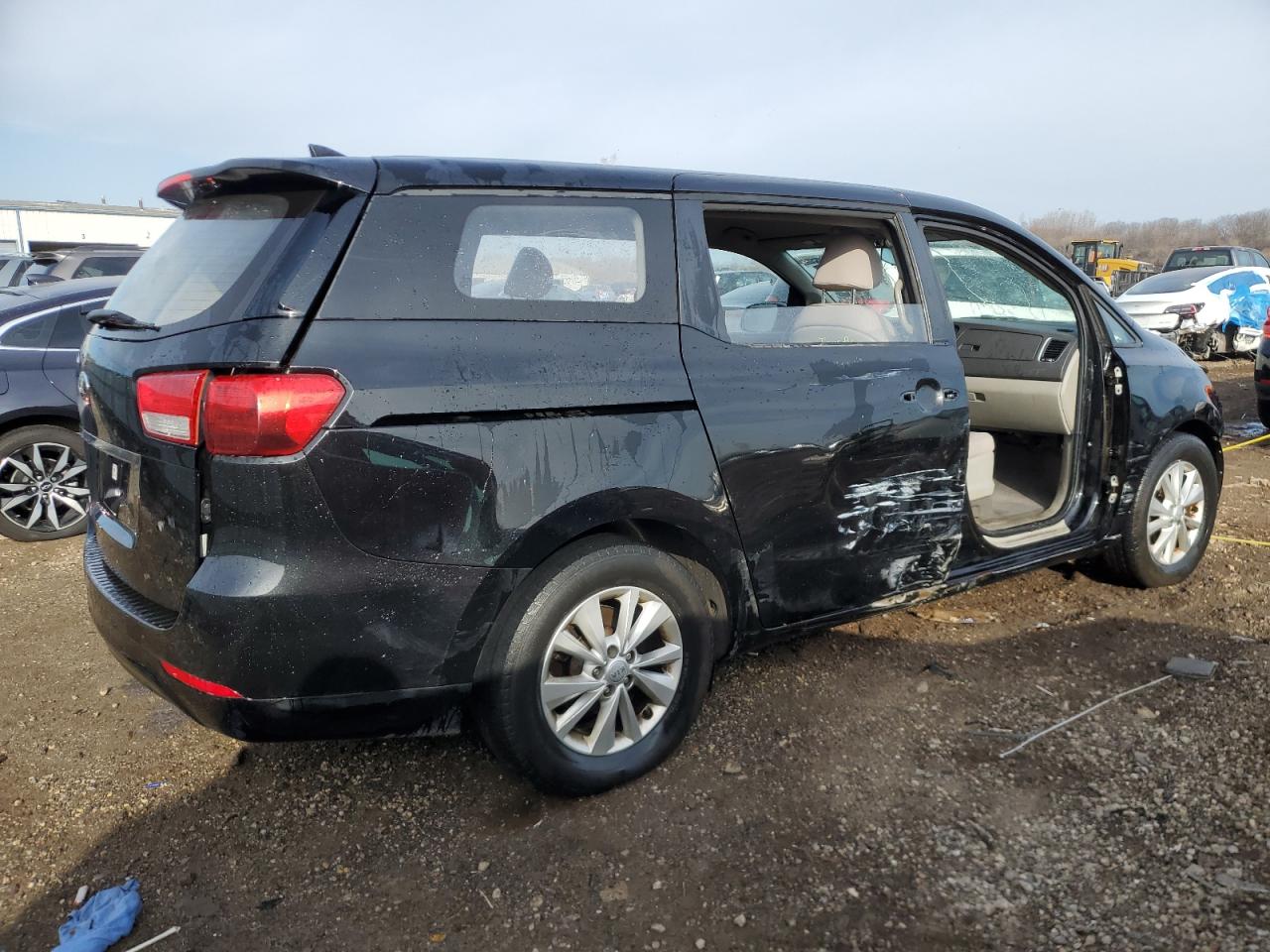 2016 Kia Sedona - Image 3